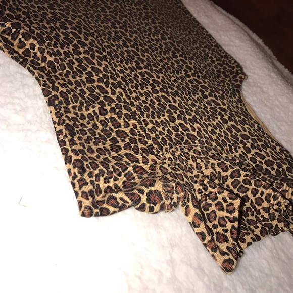 Leopard Print, Turtle Neck Blouse - Picture 4 of 6